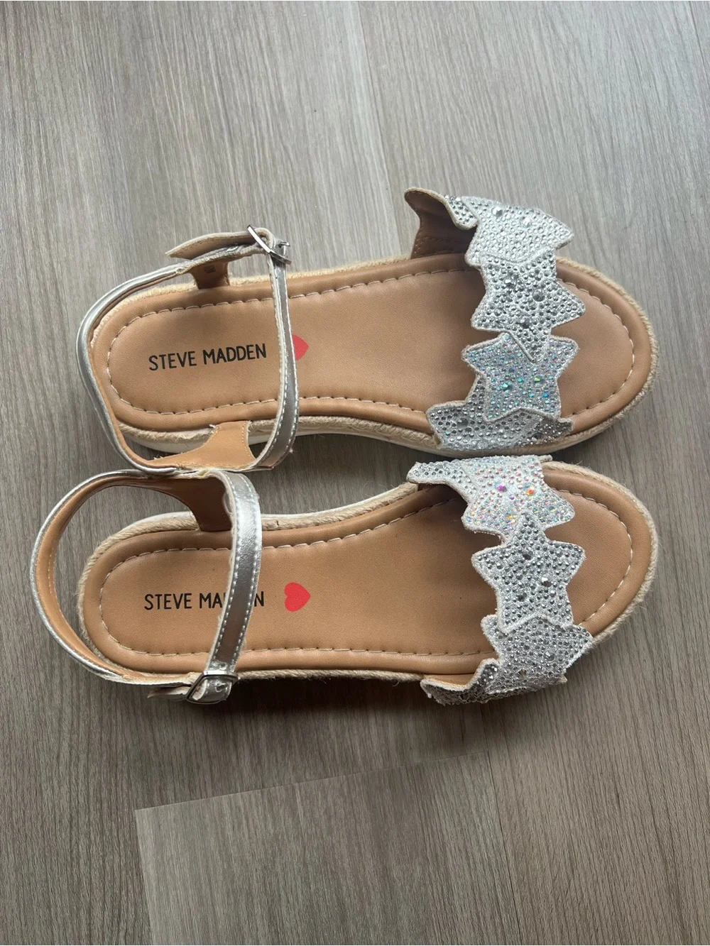 Steve Madden Girls' Silver Star-Strap Sandals